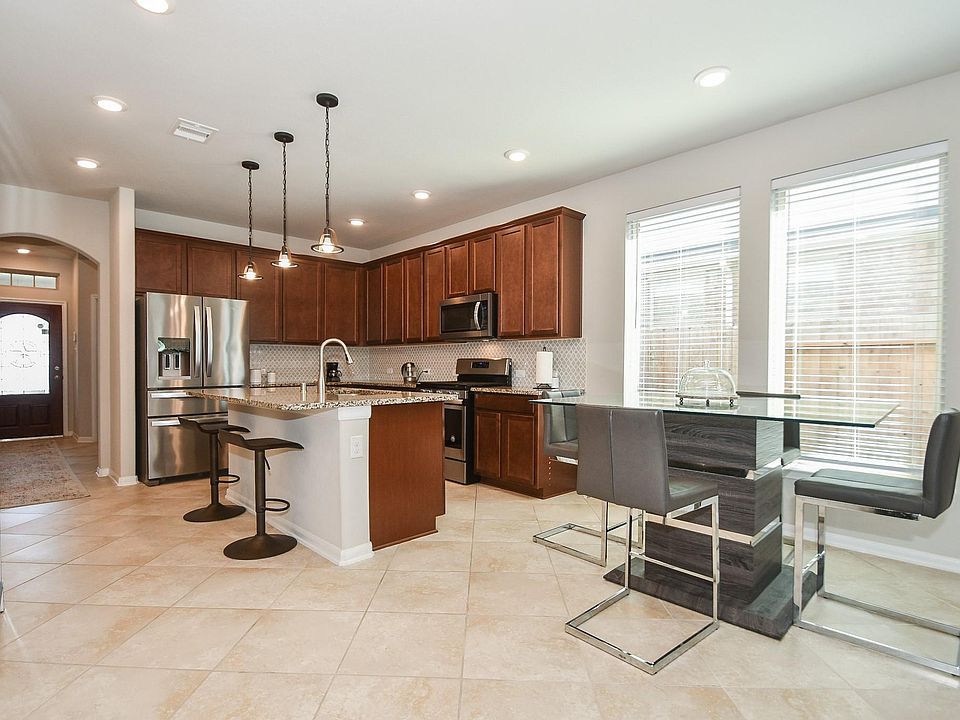 1st image of 5023 Lord Crest Ln