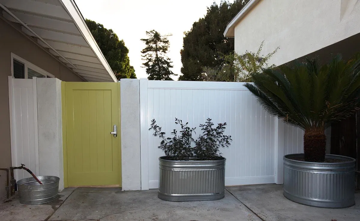 1800 Clay Street — Photo 2