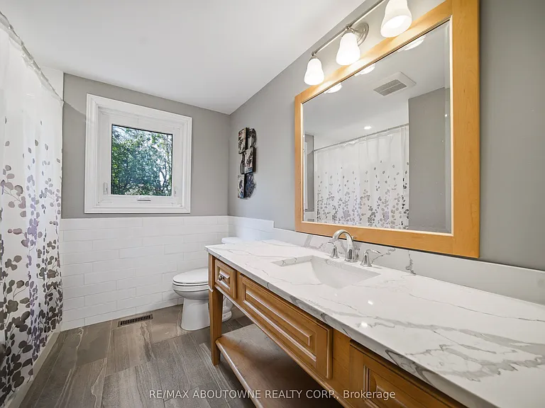 481 Anthony Dr — Photo 19