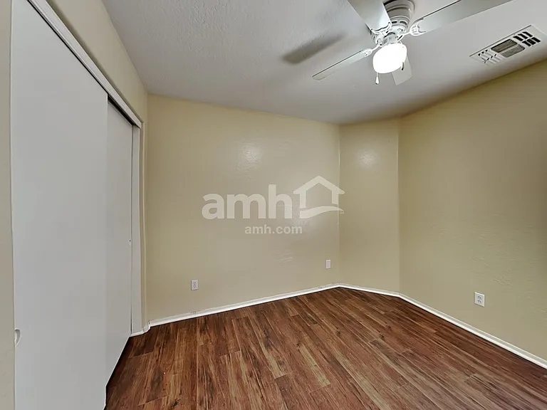 17180 W Port Royale Ln — Photo 14