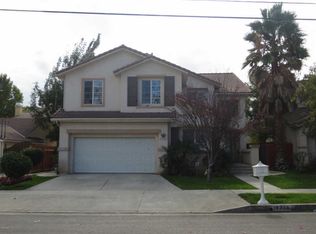 19326 Cohasset St, Reseda, CA 91335