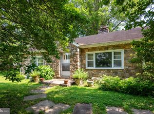 214 Sugartown Rd, Devon, PA 19333