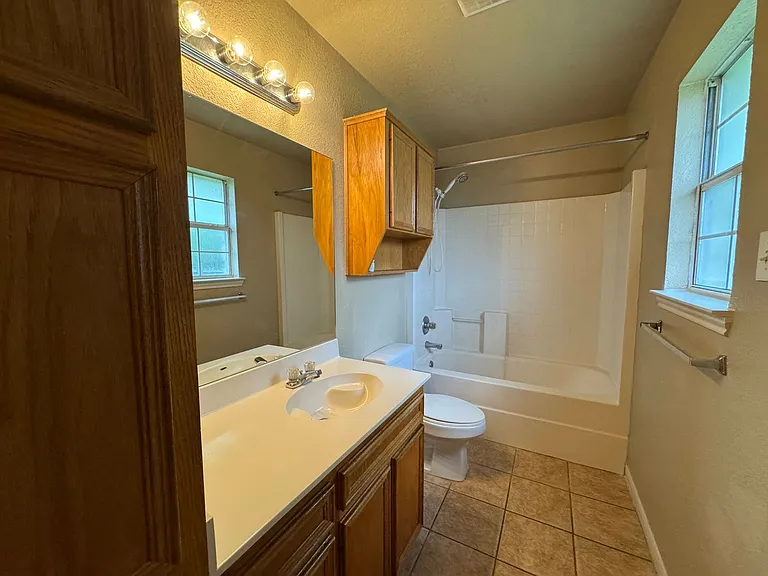 4803 John David — Photo 11