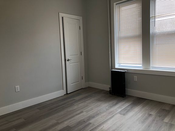 3rd image of 943 Pavonia Ave #33E