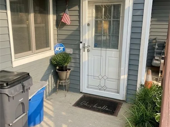 105 Pond Way #105, Staten Island, NY 10303