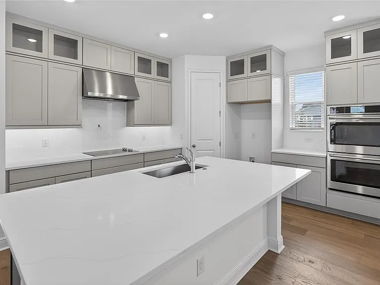 2926 Sailhouse Dr — Photo 11