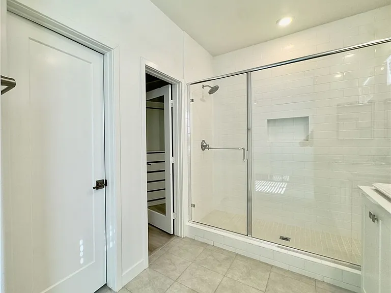 1868 S Westside Dr #28 — Photo 23