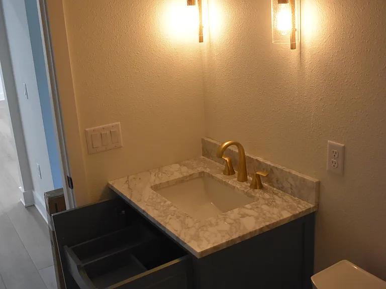 102 Gator Ct — Photo 32