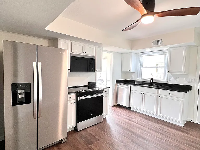 1766 Brewer Dr — Photo 5