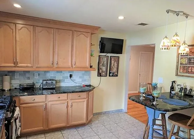 449 Alder St #1 — Photo 4