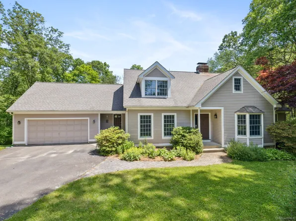 37 Apple Lane, Colchester, CT 06415