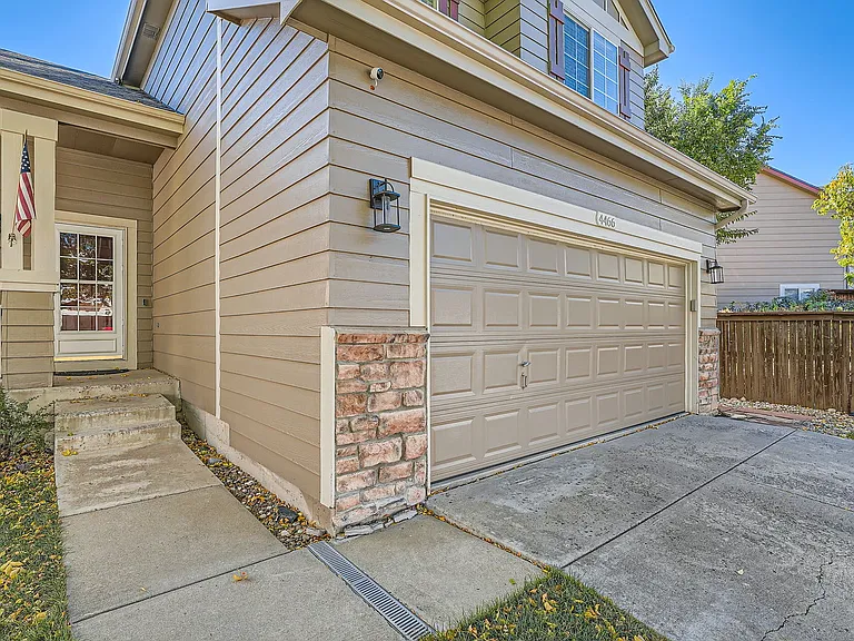 4466 Hunterwood Dr — Photo 2