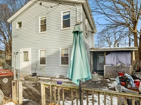 9 Mason St, Brockton, MA 02302