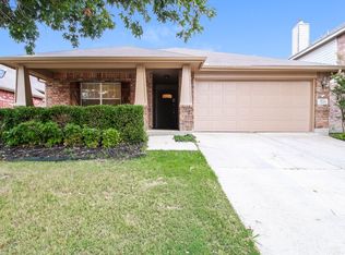 1820 Marlin Dr, Aubrey, TX 76227