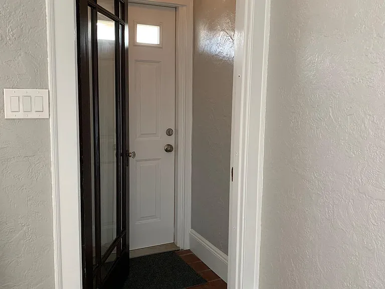 311 Castle Shannon Blvd — Photo 10