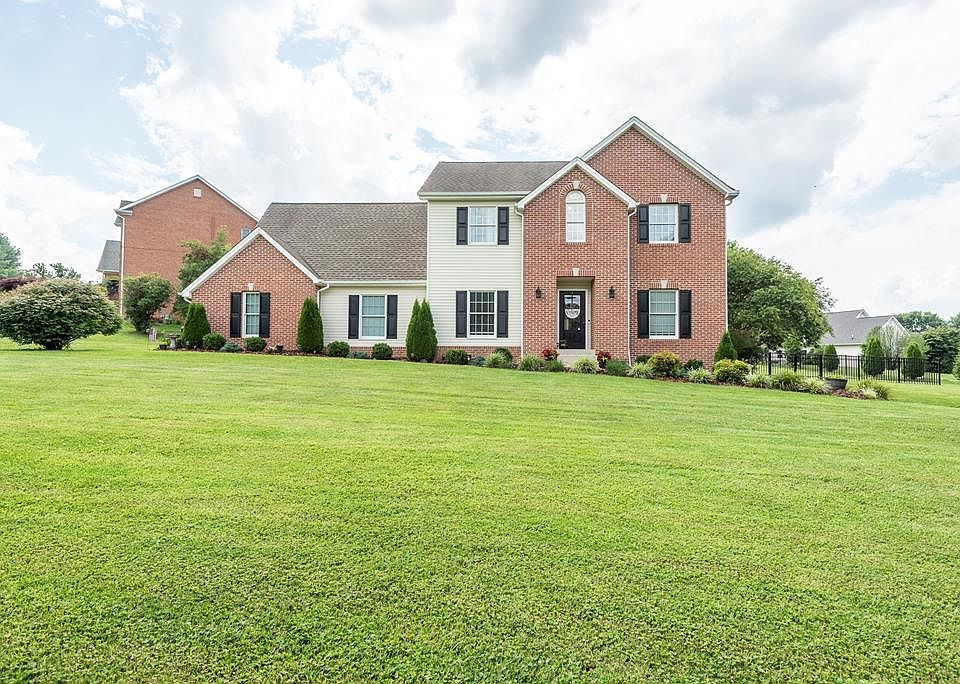 1st image of 18380 Whites Point Dr