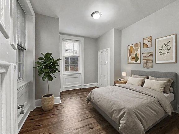 3rd image of 1012 E Lancaster Ave APT 2B