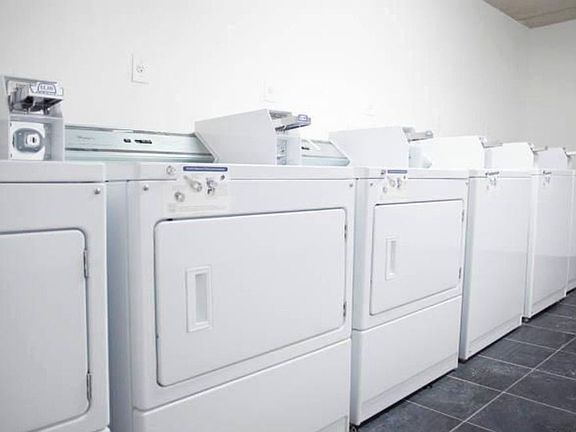 5th image of 424 E 10th St APT 2A