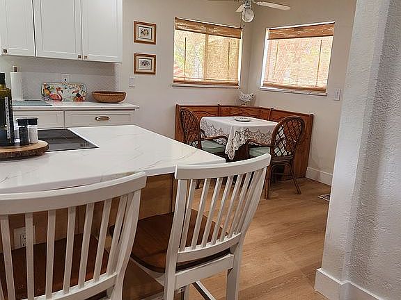 Breakfast Kitchen Nook