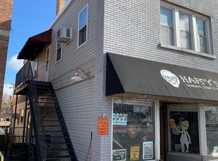 48 Crystal St APT 2R, Cary, IL 60013