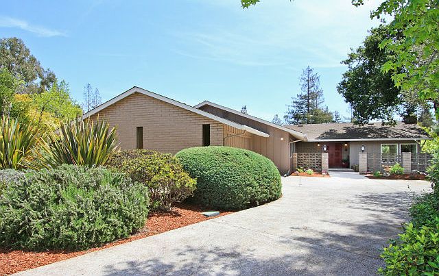1st image of 841 Tolman Dr