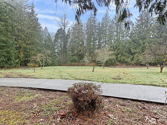 4th image of 4720 139th Avenue SE