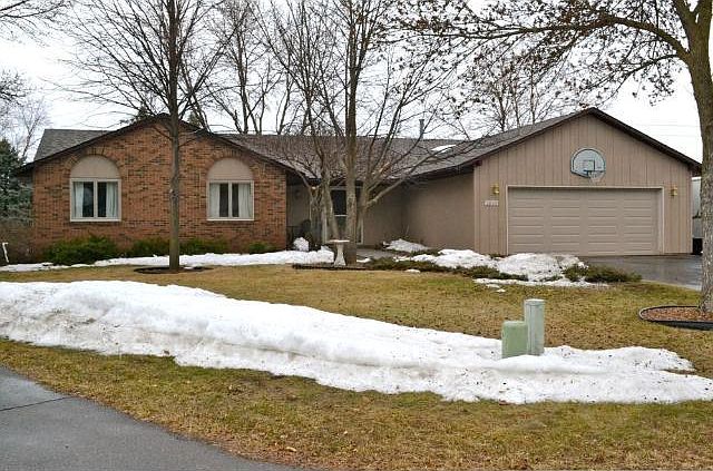 1st image of 3029 Mary Ct N