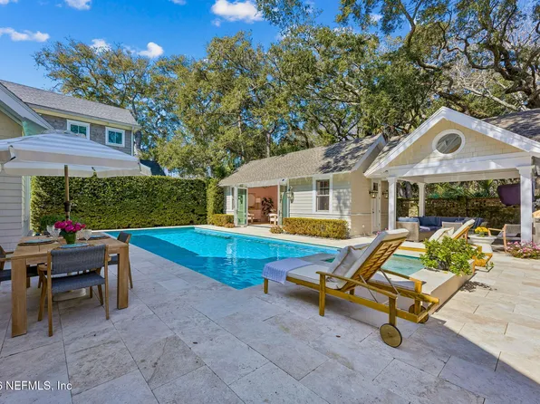 357 12TH Street, Atlantic Beach, FL 32233