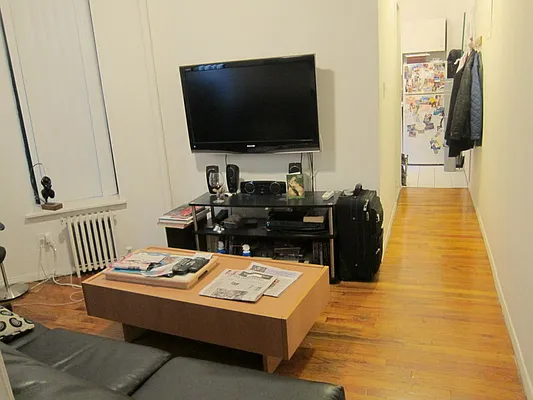 Rented by Chartwell Manhattan Realty | media 18