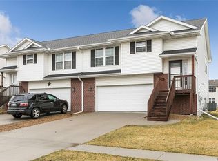 270 Park Ridge Rd, North Liberty, IA 52317