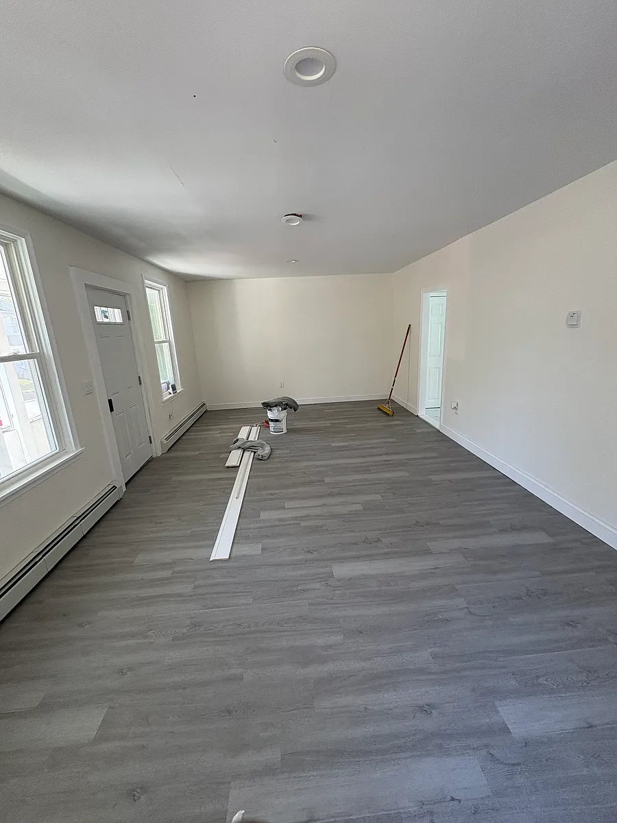 Building Photo - 110 Franklin St #B