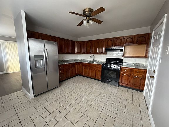 4th image of 6314 Downingtown Dr