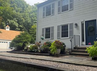 450 Chestnut Tree Hill Rd #450, Southbury, CT 06488
