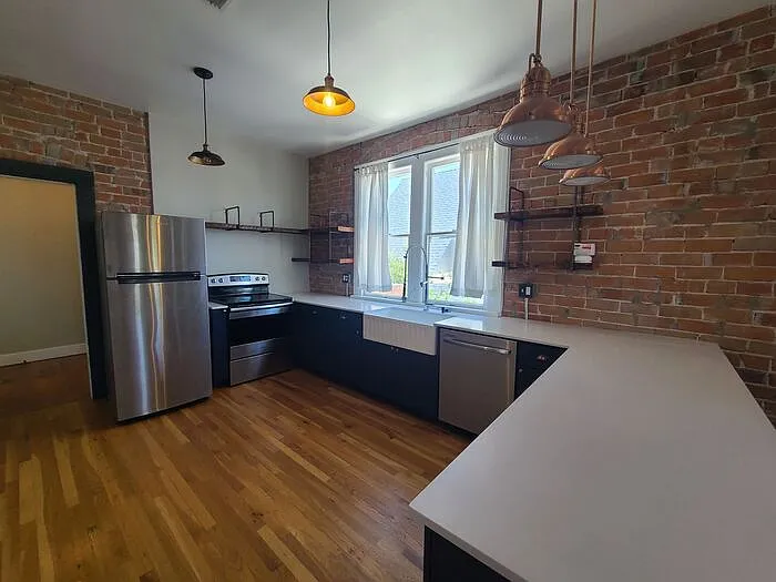 710 N 6th Ave #3 — Photo 8