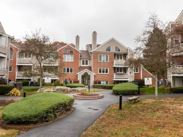 10 Chapman St Unit 202, Weymouth, MA 02189