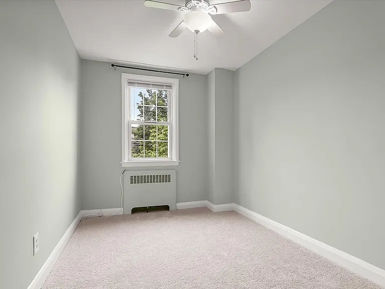 8 Enjay Ave — Photo 34