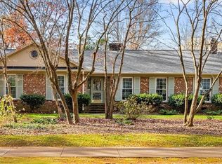 3011 Round Hill Rd, Greensboro, NC 27408