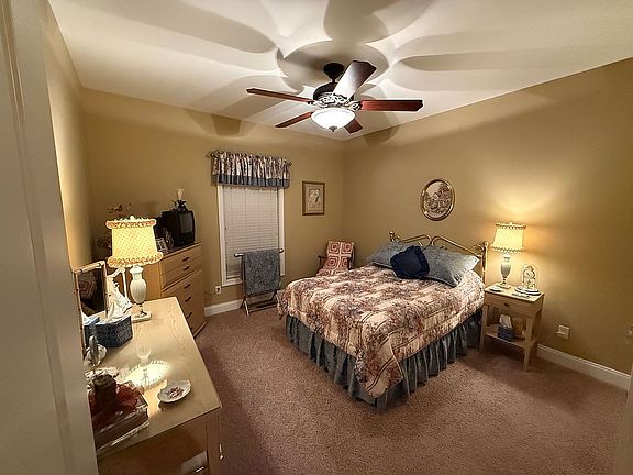 3rd image of 150 Meadow Ridge Dr