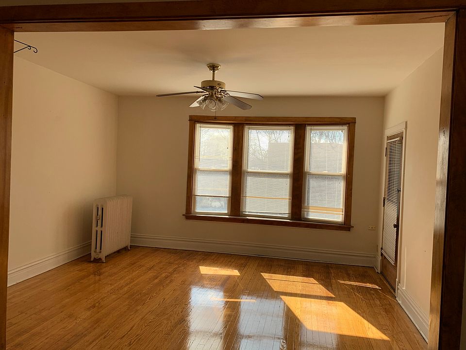 1st image of 4257 N Winchester Ave APT 2
