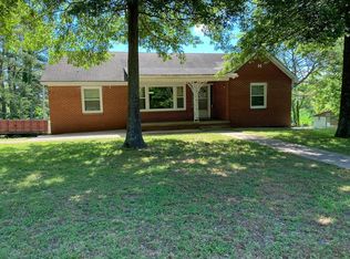 1260 Bruceton Vale Rd, Bruceton, TN 38317