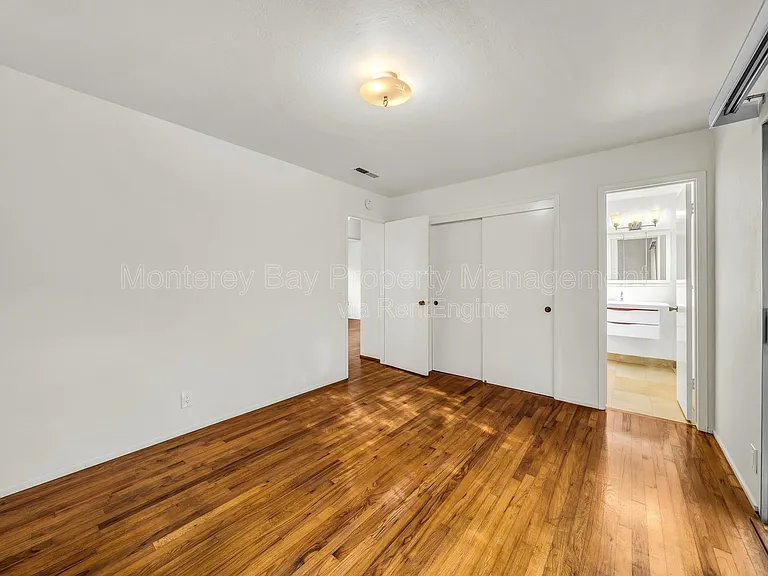 2100 David Ave — Photo 19
