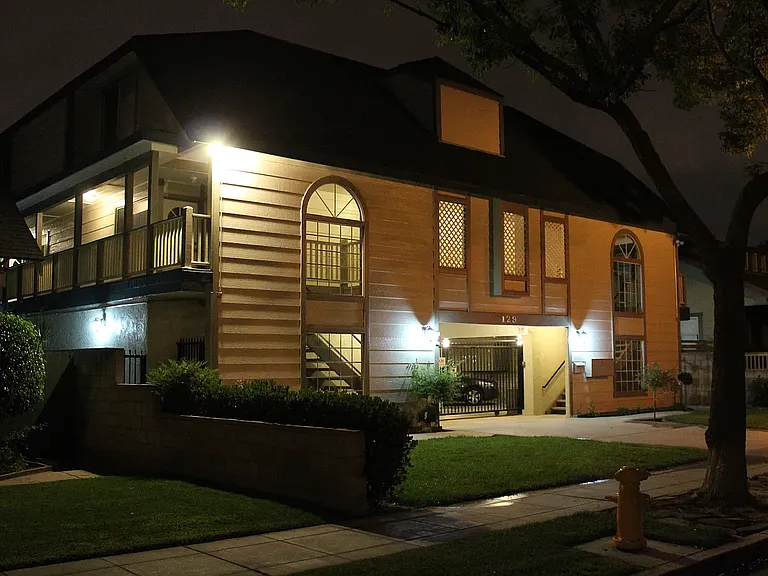 129 S Melrose St #1 — Photo 15