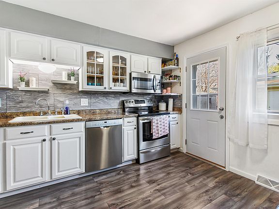 4th image of 8201 W Tripoli Ave #8203