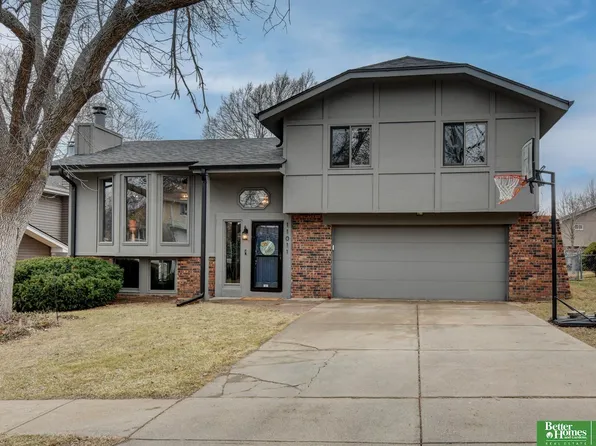 11011 Z St, Omaha, NE 68137