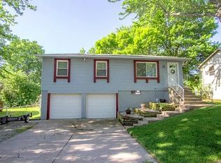 19301 E 5th Ct N, Independence, MO 64056