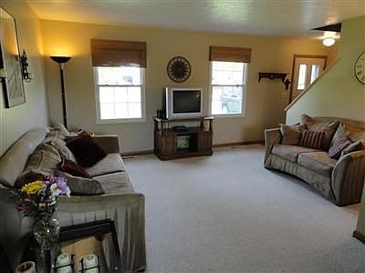 2nd image of 3382 Concord Dr