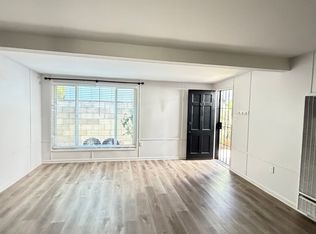 320 7th St APT 4, Seal Beach, CA 90740