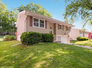6413 Lincoln Ave, Windsor Heights, IA 50324