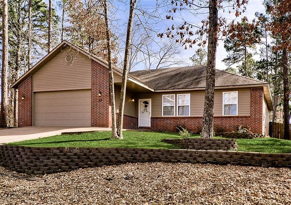 1st image of 33 Fleetwood Dr
