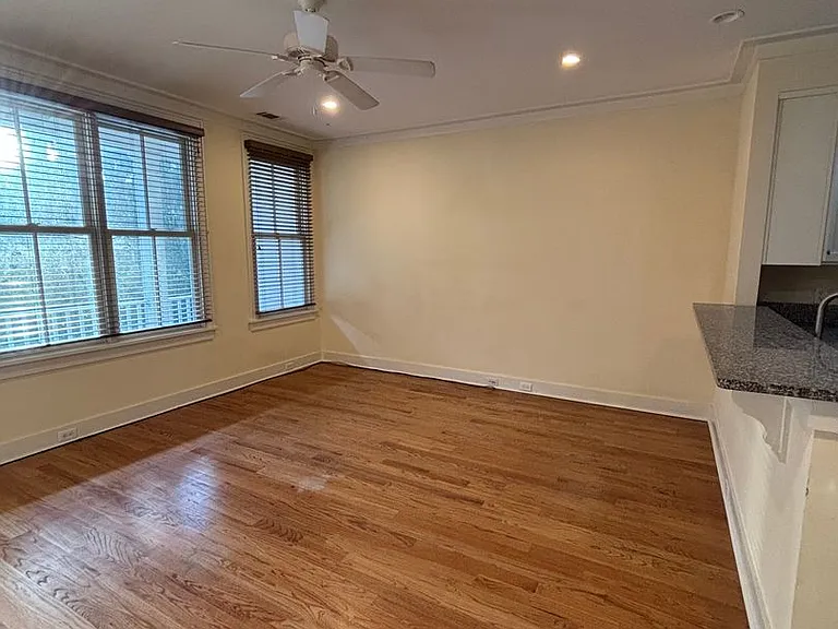 219 Oyster Point Dr — Photo 5